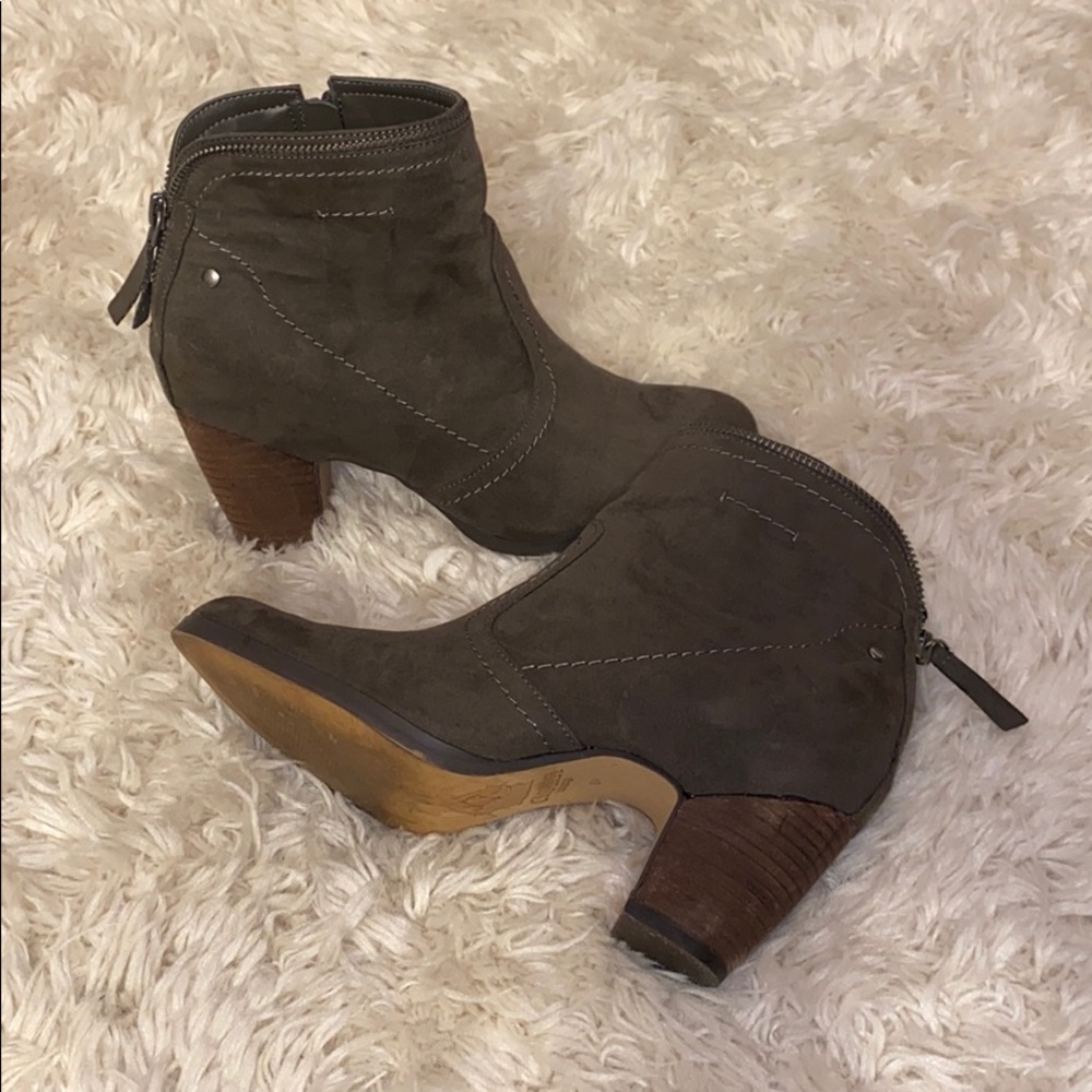Crown Vintage Booties